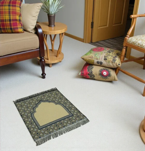 15 Mini Cotton Woven Travel Mat