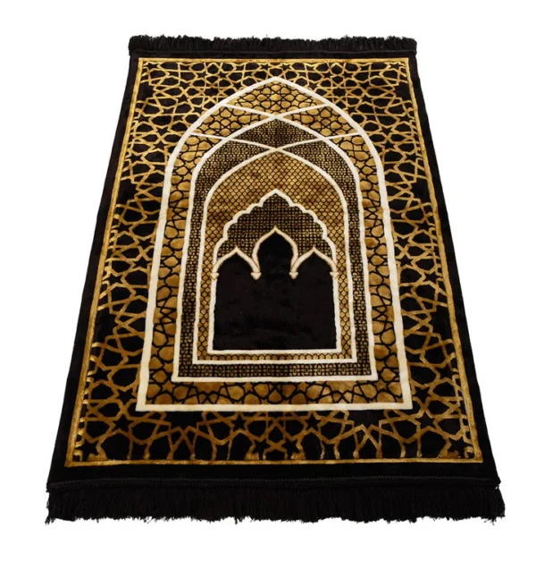 18 Saray Plush Rug-Black & Gold