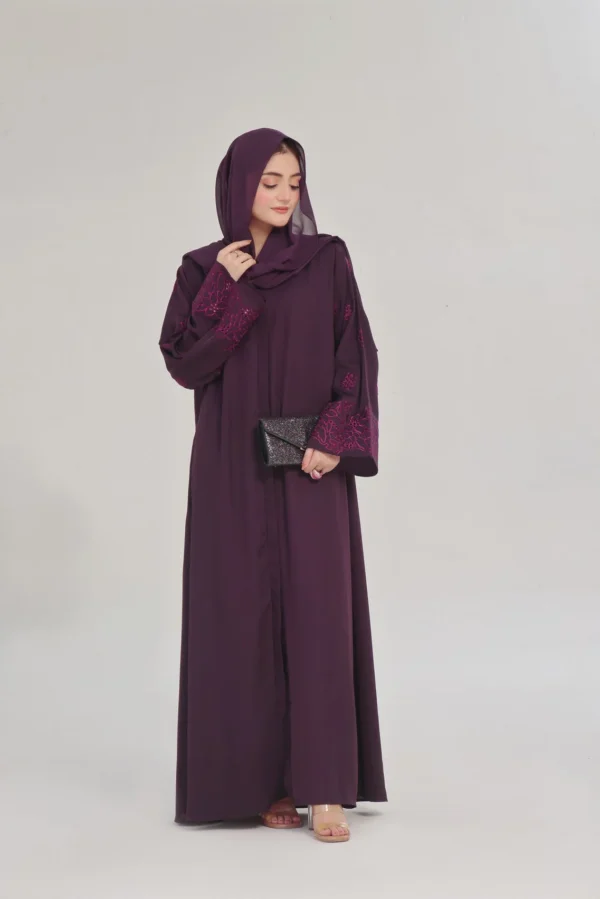 82 Zaaminah