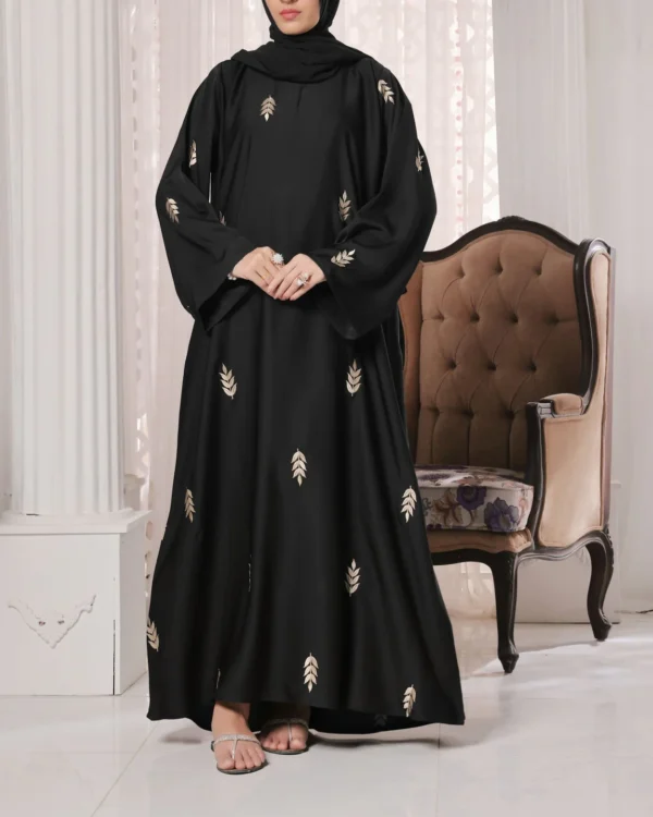 85 Zohra Black